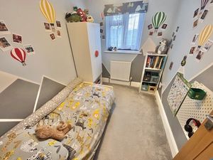 Bedroom- click for photo gallery